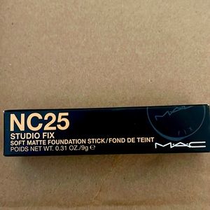 MAC studio fix soft matte foundation stick NC25